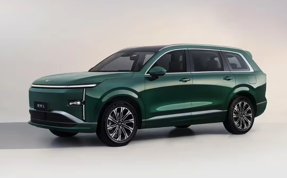 上汽通用五菱星光 L 正式亮相 插混版纯电续航达 260km 大六座 SUV 诠释东方美学